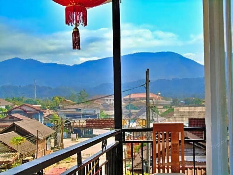 Downtown Vang Vieng Hotel Exteriör bild